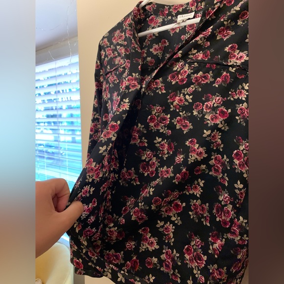 Dynamite floral business casual long sleeve blouse size small - Picture 2 of 3